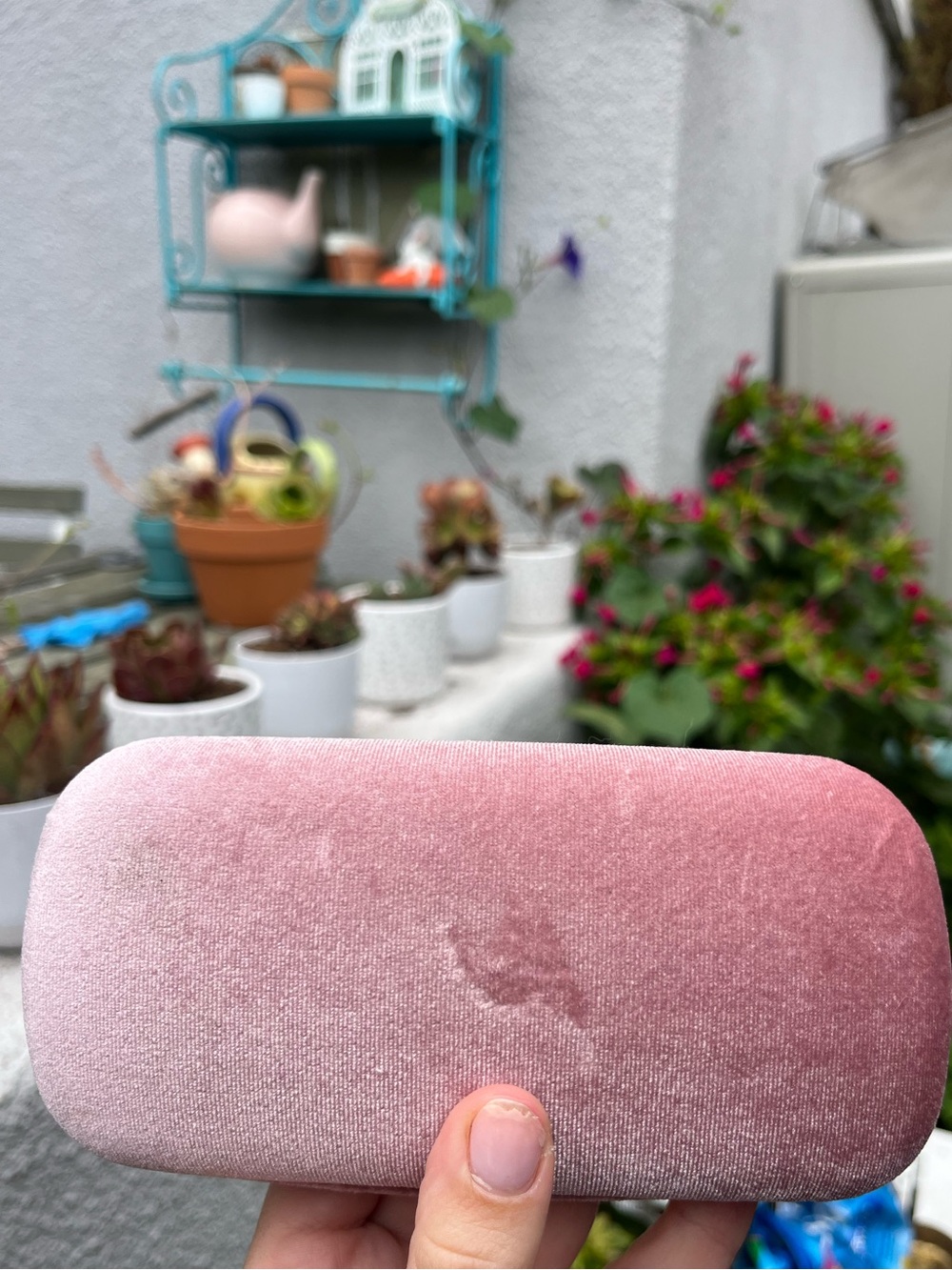Miu Miu - Blush Pink Velvet Eyeglass Case - Picture 4 of 4